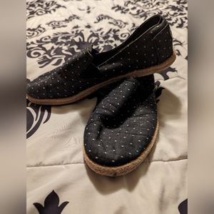 Women's Toms Size 10